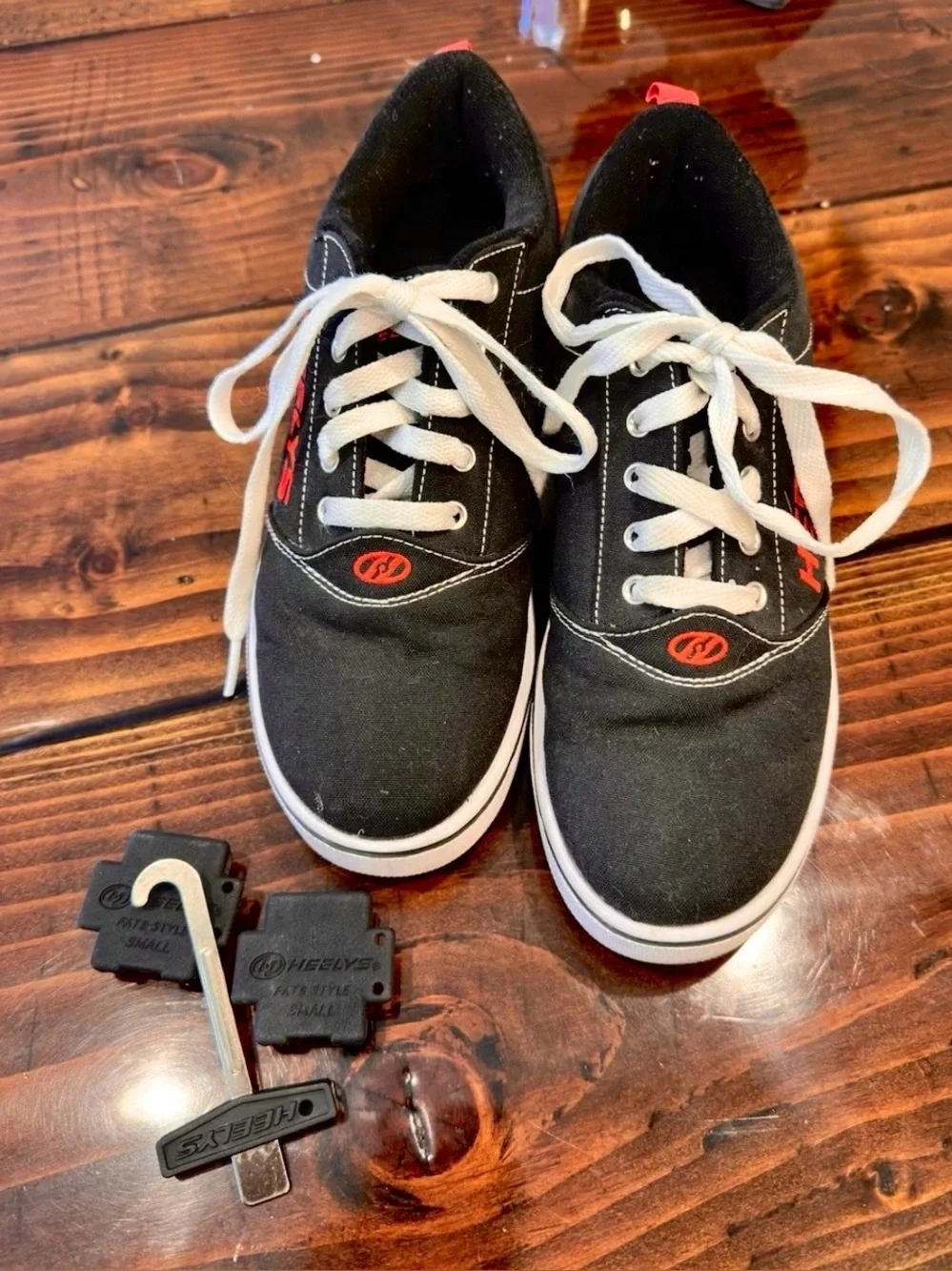 Heelys Fat Style Wheeled Canvas Sneakers Black Lace-Up Youth US 7 EU 39